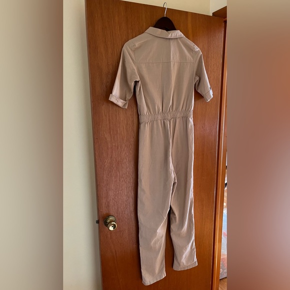 H&M Beige Button-Up Jumpsuit - Picture 2 of 3